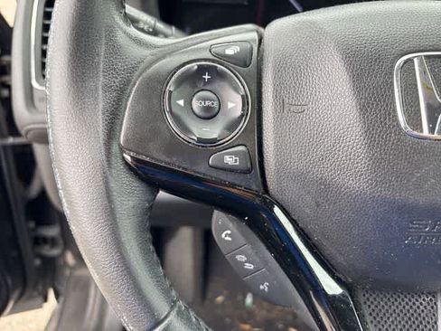 Used 2019 Honda HR-V EX-L image 12