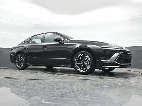 New 2026 Hyundai Sonata SEL FWD image 24
