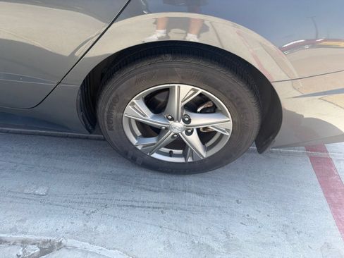 Used 2023 Hyundai Sonata SE FWD image 8