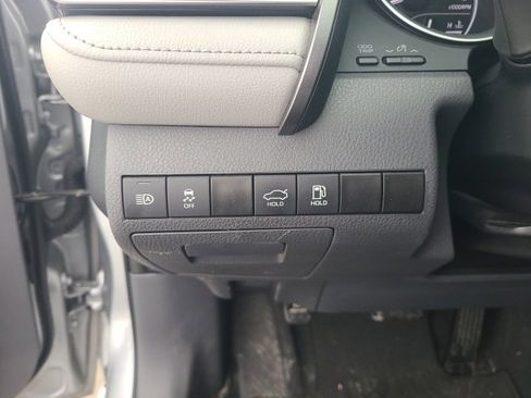 Used 2024 Toyota Camry LE image 25