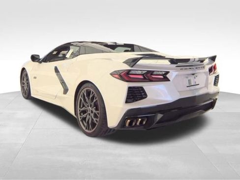 Used 2023 Chevrolet Corvette Stingray Premium Conv w/ Z51 Performance Package RWD image 7