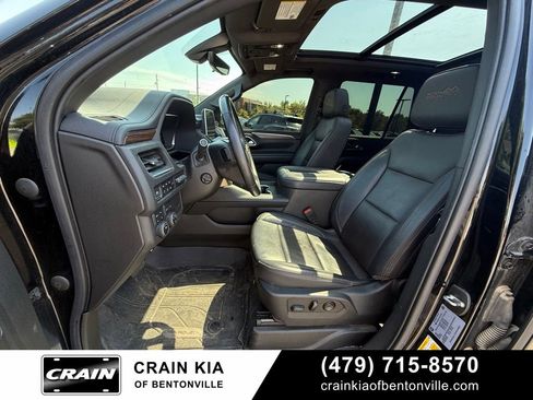 Used 2022 Chevrolet Tahoe High Country w/ Premium Package 2 AWD/4WD image 18