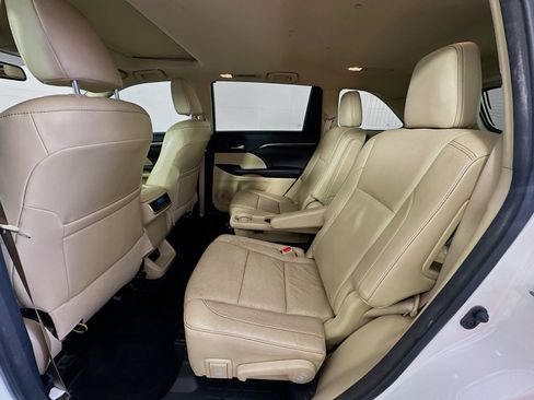 Used 2016 Toyota Highlander Limited FWD image 23