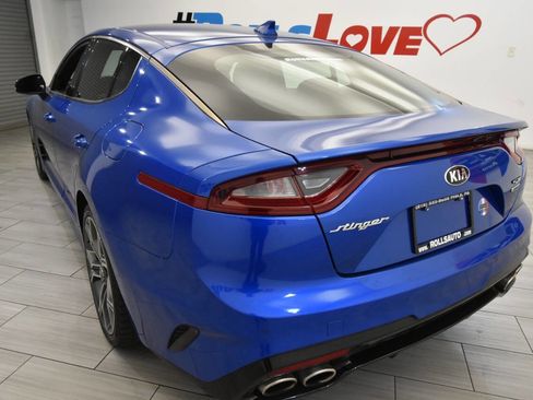 Used 2019 Kia Stinger GT image 3