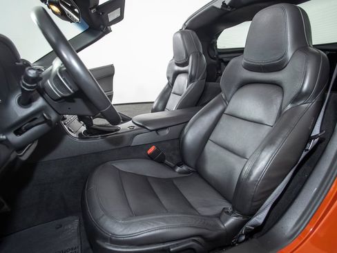 Used 2012 Chevrolet Corvette Grand Sport w/ 3LT Preferred Equipment Group RWD image 3