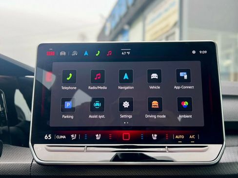 Used 2025 Volkswagen GTI SE w/ SE Leather Seating Package image 26