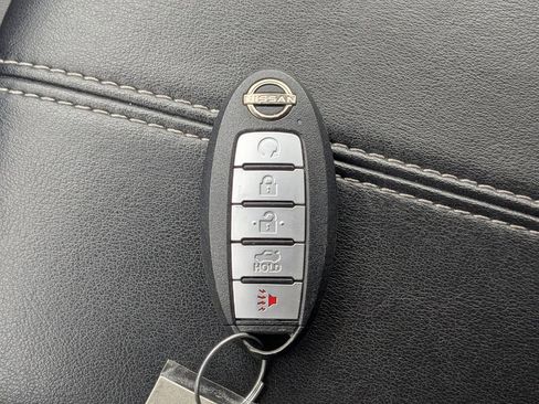 Used 2025 Nissan Altima 2.5 SV FWD image 28