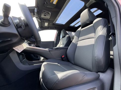 Used 2024 Subaru Solterra w/ Touring Package image 11