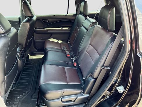 Used 2025 Honda Passport Black Edition image 26