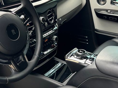 Used 2020 Rolls-Royce Phantom Sedan RWD image 16