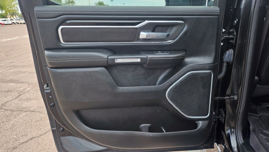 Used 2020 RAM 1500 Laramie w/ Sport Appearance Package AWD/4WD image 24