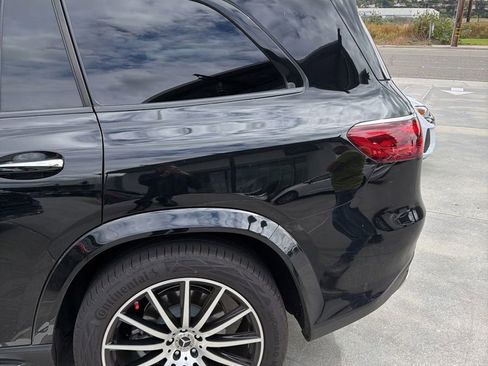 Used 2025 Mercedes-Benz GLS 580 4MATIC image 4