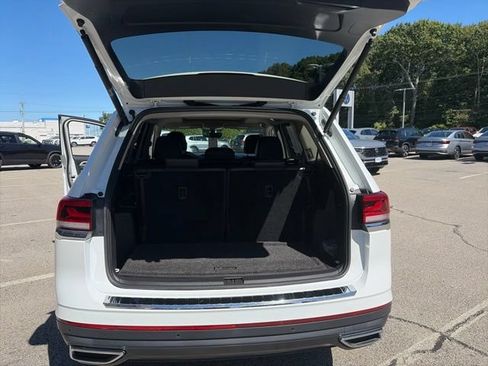 Used 2023 Volkswagen Atlas SE w/ Panoramic Sunroof Package AWD/4WD image 12