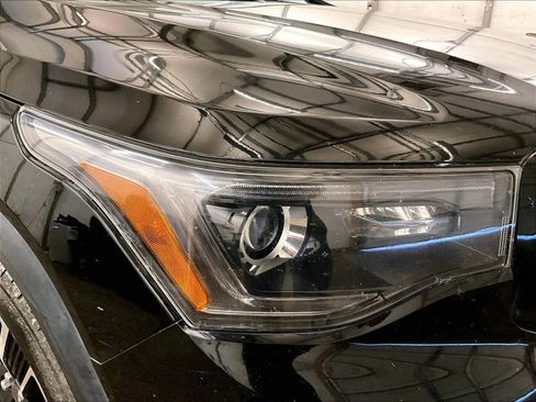 Used 2019 GMC Acadia SLT w/ Black Edition AWD/4WD image 28