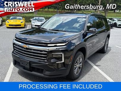 Used 2025 Chevrolet Traverse LT