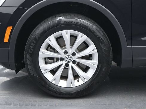 Used 2019 Volkswagen Tiguan SEL AWD/4WD image 16