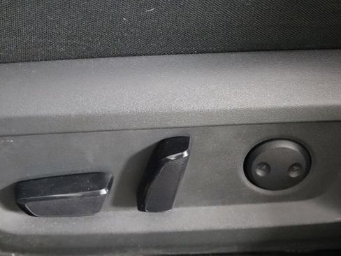 Used 2021 Nissan Rogue SV FWD image 23