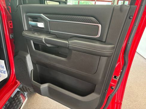 Certified 2026 RAM 2500 Big Horn AWD/4WD image 35