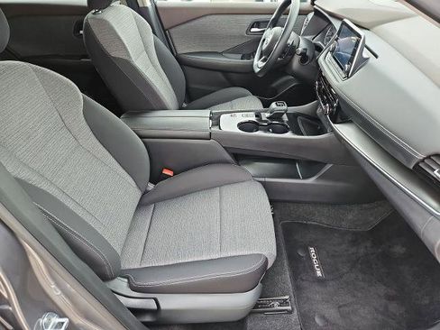 Certified 2022 Nissan Rogue SV FWD image 22