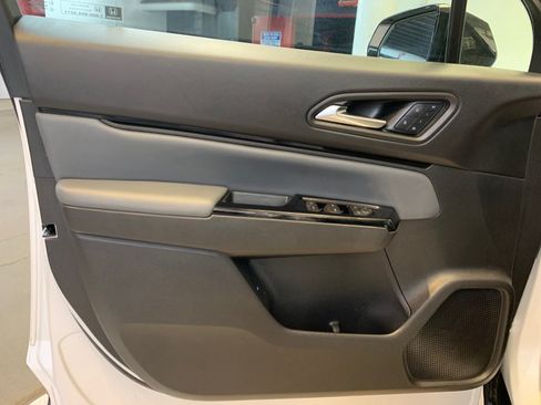 Used 2024 Honda Prologue Touring image 17