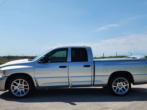 Used 2005 Dodge Ram 1500 Truck 2WD Quad Cab image 15