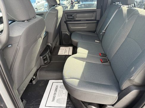 Used 2024 RAM 2500 Tradesman w/ Chrome Appearance Group image 8