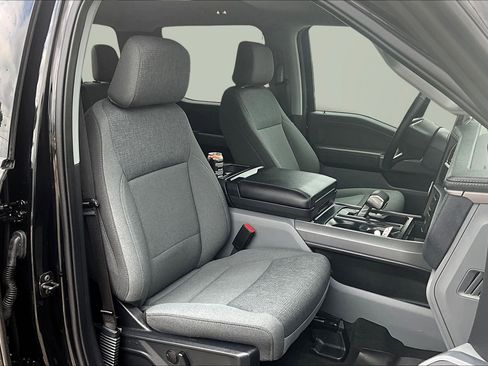 Used 2024 Ford F150 Lightning Flash image 7