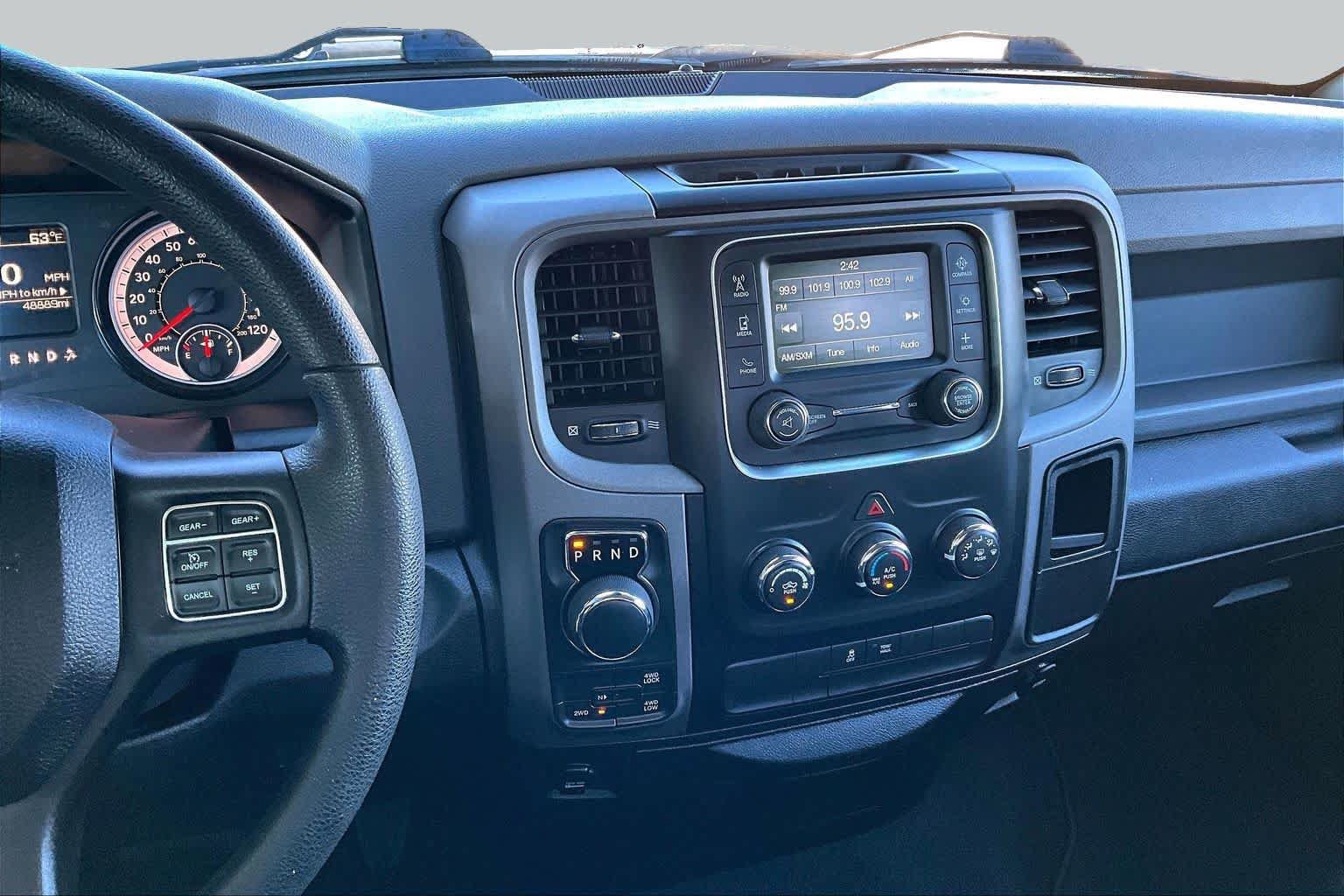 Used 2017 RAM 1500 Express w/ Express Value Package AWD/4WD image 7