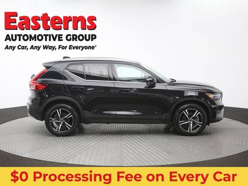 Used 2024 Volvo XC40 B5 Core AWD/4WD image 45