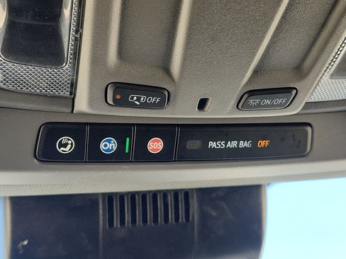 Used 2025 Chevrolet Silverado 2500 LT AWD/4WD image 16