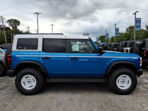 New 2026 Ford Bronco Heritage Edition AWD/4WD image 2