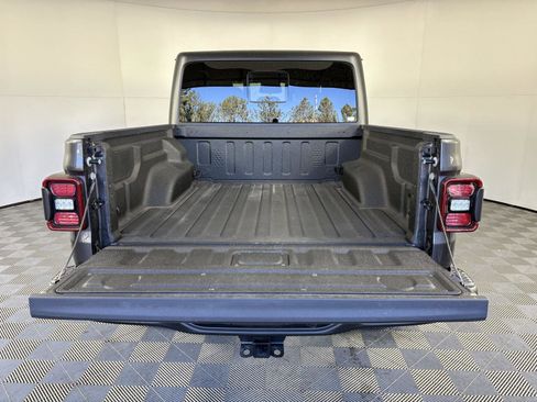 New 2026 Jeep Gladiator Rubicon w/ Steel Power Dome Hood Package AWD/4WD image 7