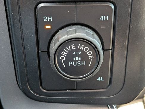 New 2025 Ford F150 XLT w/ Equipment Group 303A High image 27