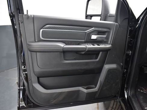 New 2025 RAM 2500 Big Horn AWD/4WD image 10