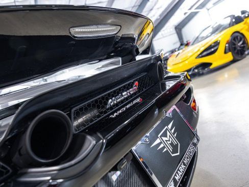 Used 2018 McLaren 720S Performance RWD image 28
