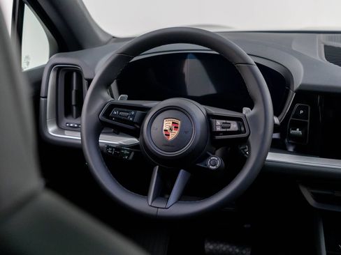 New 2026 Porsche Cayenne Coupe AWD/4WD image 11