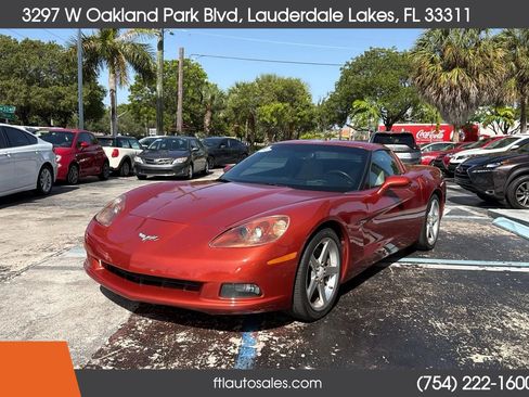 Used 2005 Chevrolet Corvette Coupe w/ Preferred Equipment Group RWD image 5