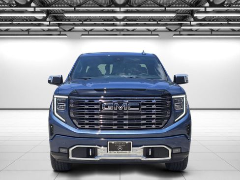 Used 2025 GMC Sierra 1500 Denali Ultimate AWD/4WD image 4