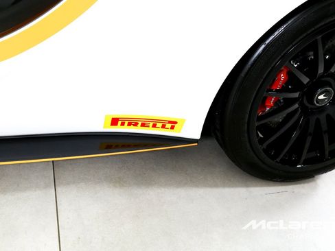 Used 2020 McLaren 620R RWD image 33