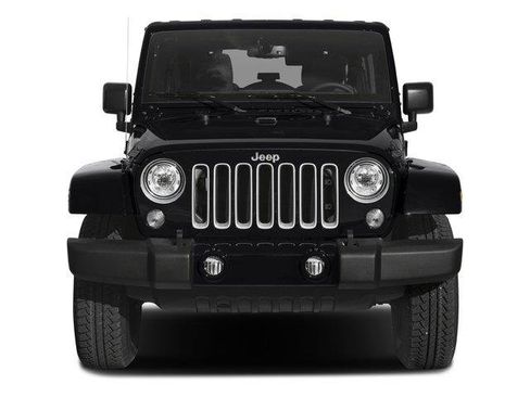 Used 2017 Jeep Wrangler Unlimited Sahara w/ Dual Top Group AWD/4WD image 7