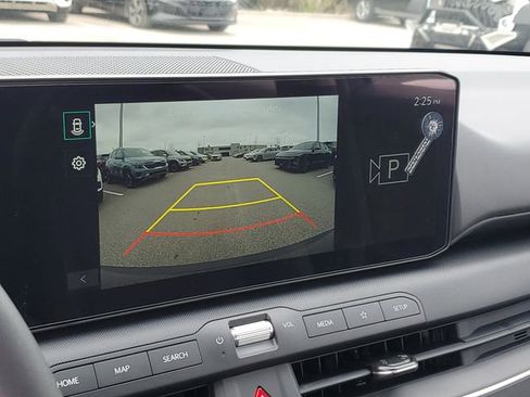 New 2026 Kia K4 FWD image 18
