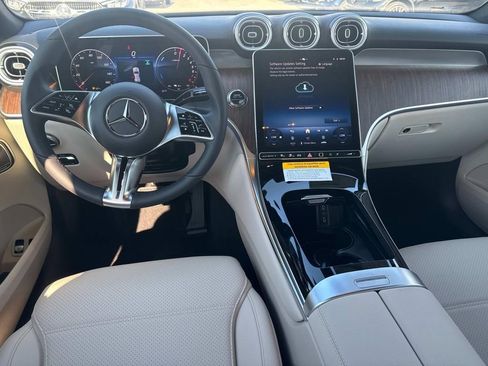 New 2026 Mercedes-Benz GLC 350e 4MATIC image 7