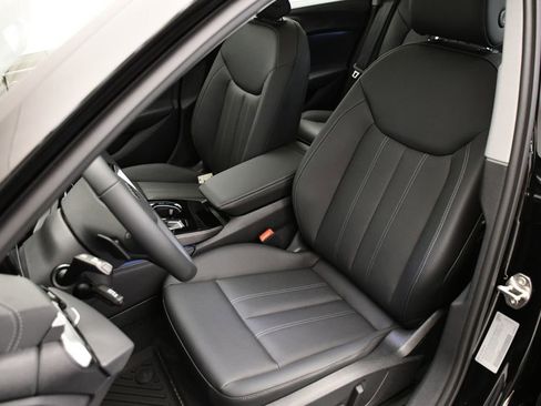 Used 2025 Audi A5 2.0T Premium w/ Convenience Package image 38