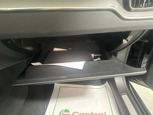 Used 2025 Volvo S60 T8 Ultra image 29