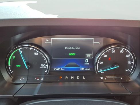 Used 2023 Ford Maverick Lariat w/ Lariat Luxury Package FWD image 16