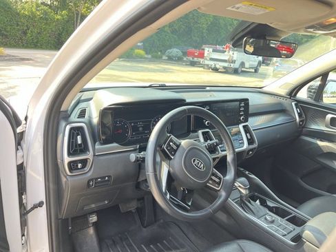 Used 2021 Kia Sorento S AWD/4WD image 10