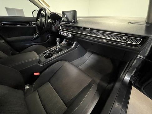 Used 2022 Honda Civic EX image 11