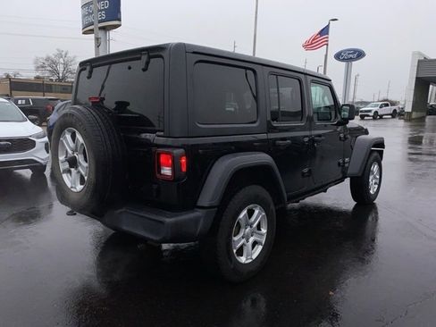 Used 2019 Jeep Wrangler Unlimited Sport S image 5