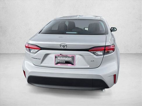 Used 2024 Toyota Corolla LE image 6