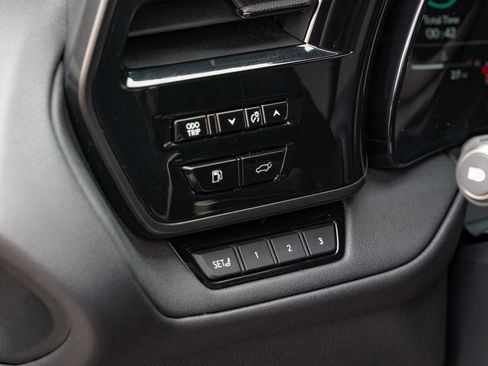 New 2026 Lexus TX 500h AWD image 25
